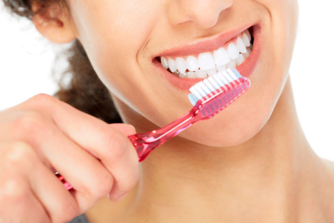 8 Good Toothbrushing Habits